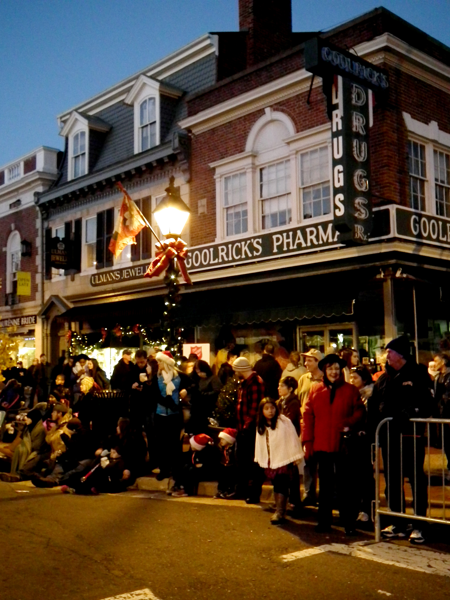 Front of Goolricks Crowd